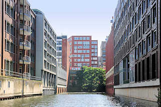 6461 Mehrstckige Brohuser, Brogebude beidseitig vom Sdkanal im Hamburger Stadtteil Hammerbrook.